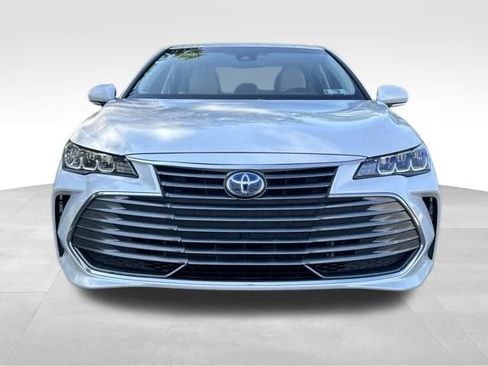 Used 2021 Toyota Avalon XLE w/ Moonroof Package FWD image 8