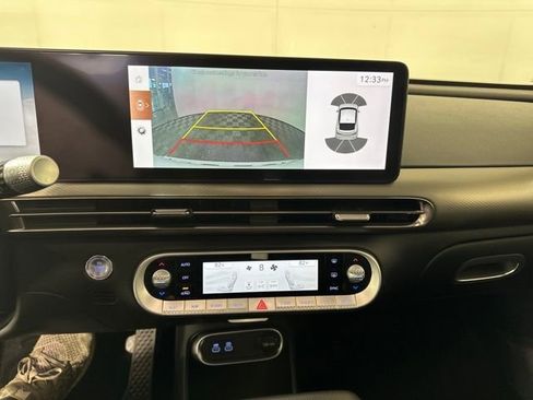 Used 2025 Genesis GV60 Advanced image 22