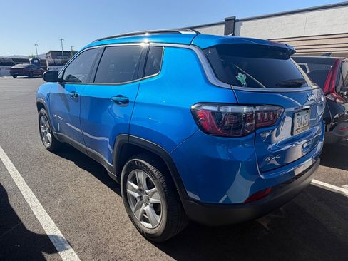 Used 2022 Jeep Compass Latitude image 4