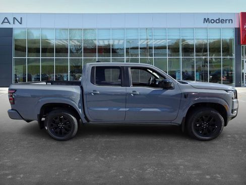 New 2026 Nissan Frontier SV image 4