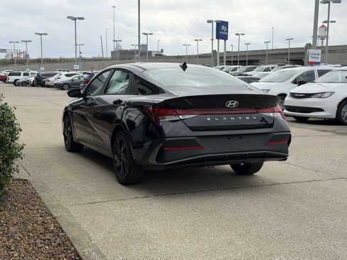 New 2026 Hyundai Elantra Sport FWD image 8