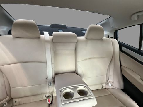 Used 2017 Subaru Legacy 2.5i Premium AWD/4WD image 13