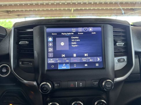 Used 2024 RAM 2500 Big Horn AWD/4WD image 14