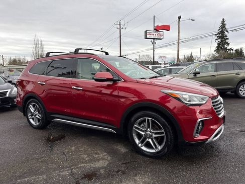 Used 2017 Hyundai Santa Fe Limited image 3