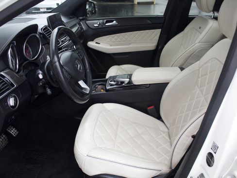 Used 2018 Mercedes-Benz GLE 43 AMG 4MATIC image 14