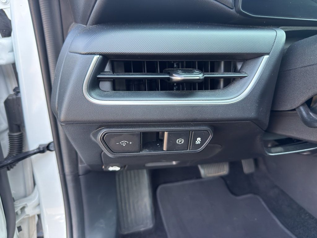Used 2025 Kia K4 FWD image 15