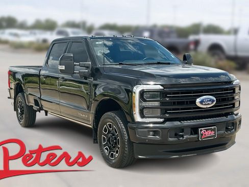 Used 2025 Ford F250 Platinum AWD/4WD image 1