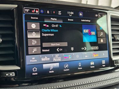 Certified 2021 Chrysler Pacifica Touring-L w/ Uconnect Theater Family Group