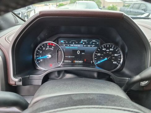 Used 2017 Ford F350 Platinum w/ Platinum Ultimate Package AWD/4WD image 24