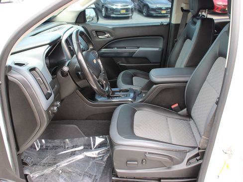 Used 2019 Chevrolet Colorado Z71 AWD/4WD image 10