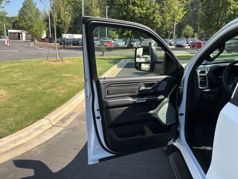 Used 2025 RAM 1500 Laramie w/ Night Edition AWD/4WD image 14