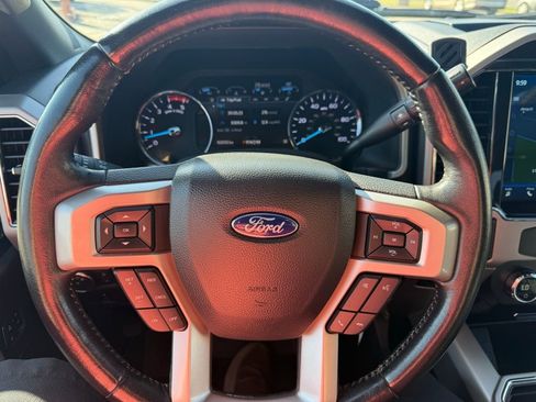 Used 2022 Ford F350 Lariat w/ Tremor Off-Road Package image 25