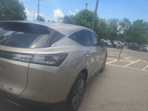 Used 2026 Nissan Murano SL AWD/4WD image 3