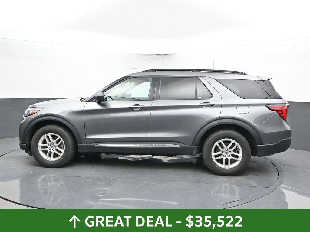 Used 2025 Ford Explorer Active AWD/4WD image 10