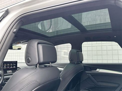 Used 2024 Audi Q5 2.0T Premium Plus w/ Premium Plus Package image 19