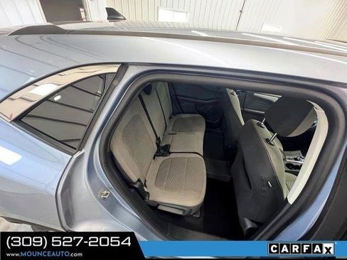 Used 2022 Ford Escape SE image 7