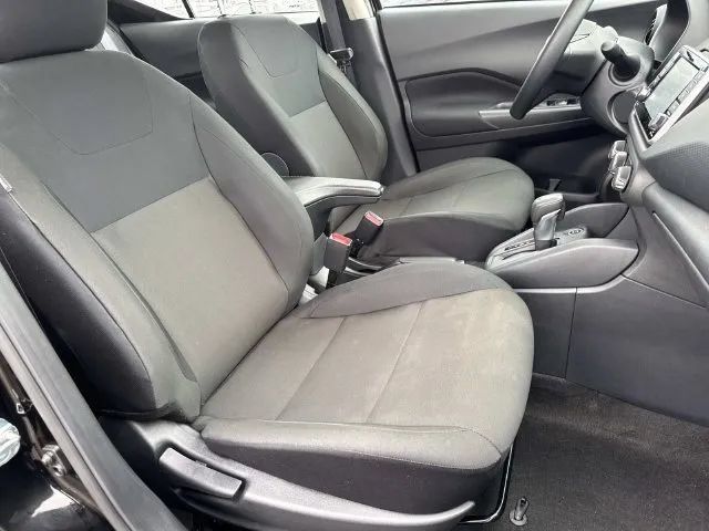 Certified 2025 Nissan Kicks Play S FWD image 26