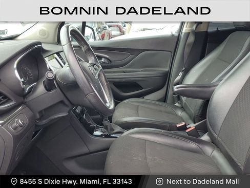 Used 2022 Buick Encore Preferred w/ Safety Package image 17