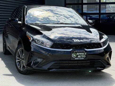 Used 2022 Kia Forte LXS FWD image 5