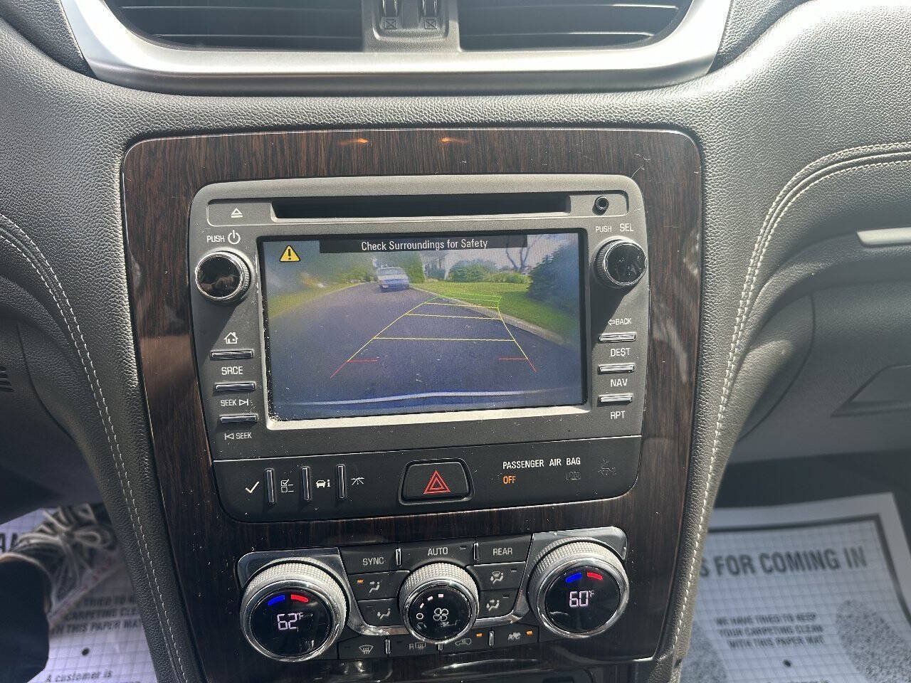 Used 2016 Chevrolet Traverse LT AWD/4WD image 17
