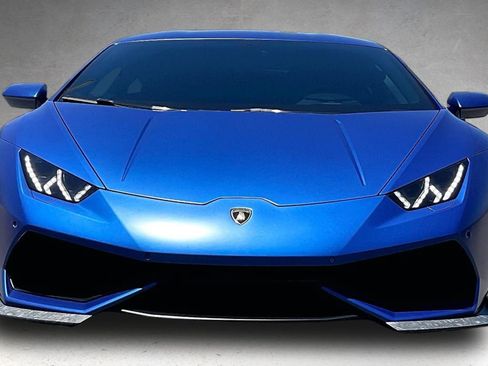 Used 2015 Lamborghini Huracan LP 610-4 AWD/4WD image 3