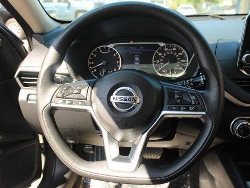 Used 2019 Nissan Altima 2.5 S FWD image 9