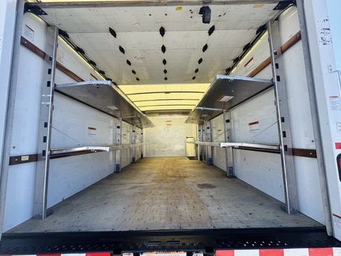 Used 2022 GMC Savana 3500 Extended w/ Power Convenience Package image 13