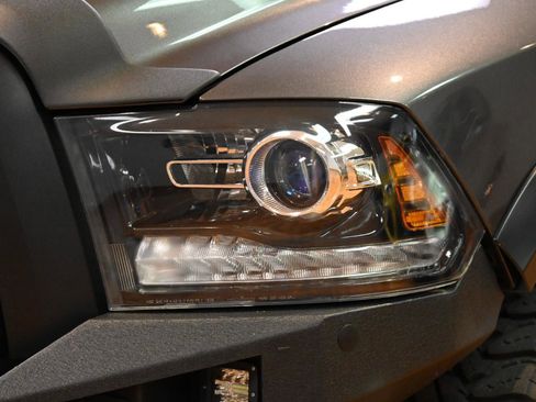 Used 2021 RAM 1500 Classic Warlock image 8