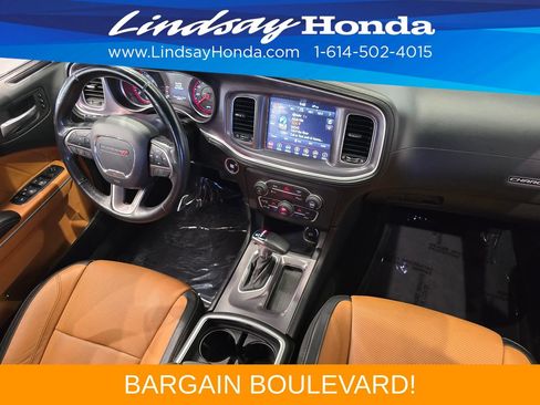 Used 2019 Dodge Charger SXT w/ Plus Group RWD image 10