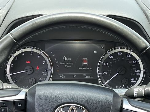 Used 2023 Toyota Highlander LE AWD/4WD image 13