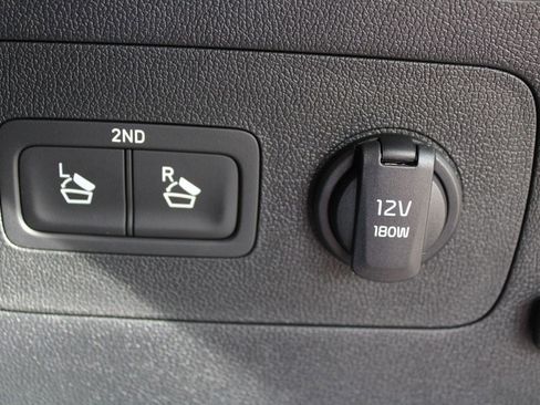 New 2026 Kia Sorento LX FWD image 11