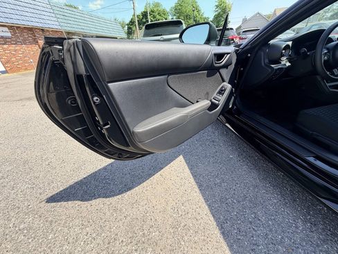 Used 2025 Toyota GR86 RWD image 43