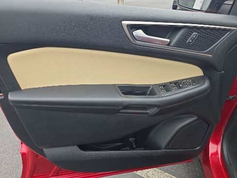 Certified 2022 Ford Edge SEL w/ Convenience Package AWD/4WD image 19