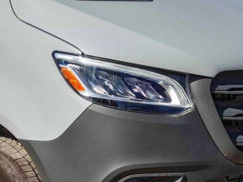 New 2025 Mercedes-Benz Sprinter 2500 image 4