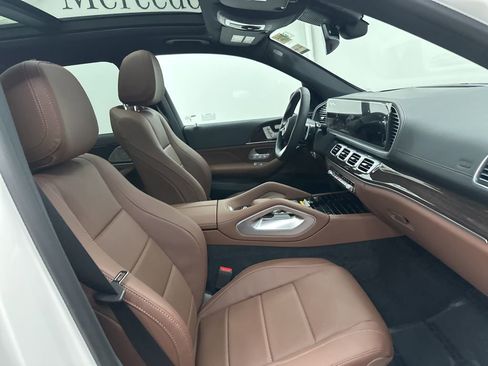 Used 2026 Mercedes-Benz GLS 450 4MATIC image 30