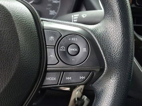 Used 2024 Toyota Corolla LE image 21