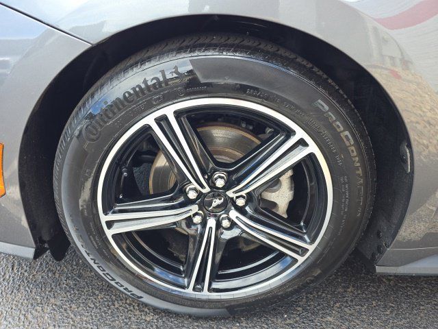 Used 2025 Ford Mustang Premium RWD image 10