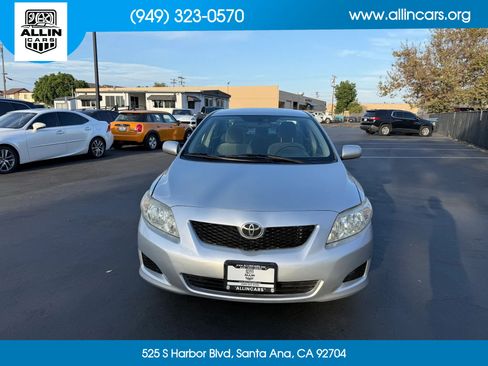 Used 2009 Toyota Corolla LE FWD image 2