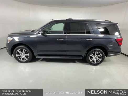 Used 2022 Ford Expedition Limited RWD image 9