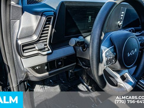 Used 2025 Kia Sportage LX image 36