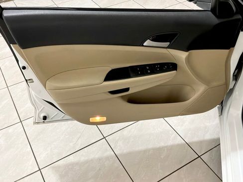 Used 2012 Honda Accord SE image 4