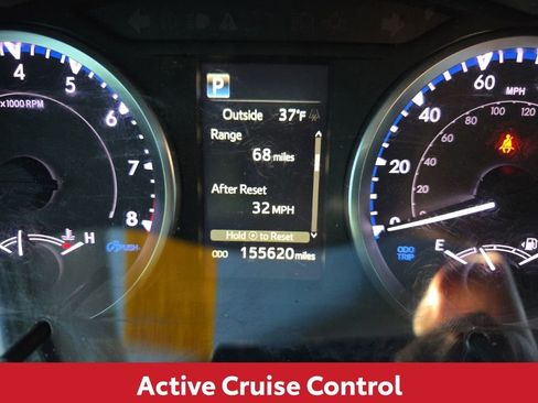 Used 2019 Toyota Highlander LE image 19