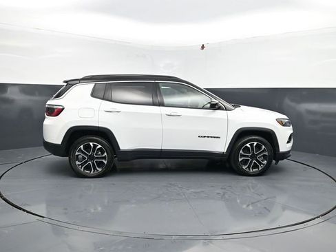 Used 2023 Jeep Compass Limited AWD/4WD image 11