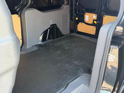 Used 2022 Ford Transit Connect XLT FWD image 5