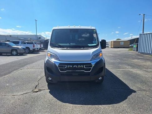 Used 2025 RAM ProMaster 2500 w/ U-Haul Equipment Group FWD image 9