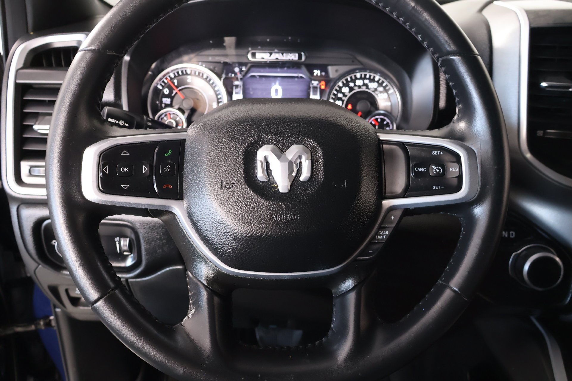 Used 2022 RAM 1500 Big Horn RWD image 3