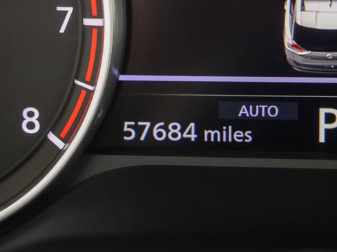 Used 2023 Nissan Rogue SV image 16