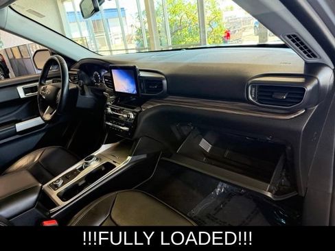Used 2022 Ford Explorer Limited AWD/4WD image 12