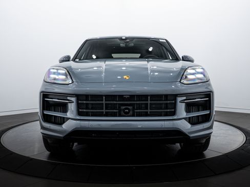 New 2026 Porsche Cayenne S image 10