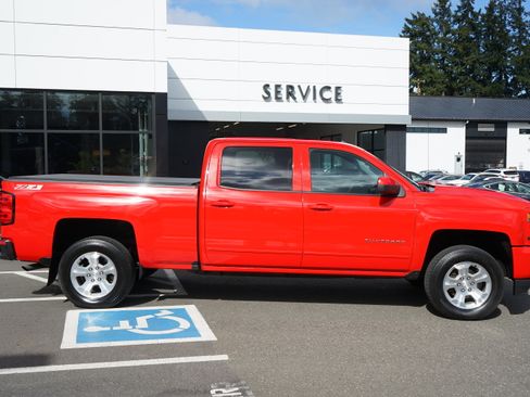 Used 2017 Chevrolet Silverado 1500 LT w/ All Star Edition AWD/4WD image 1